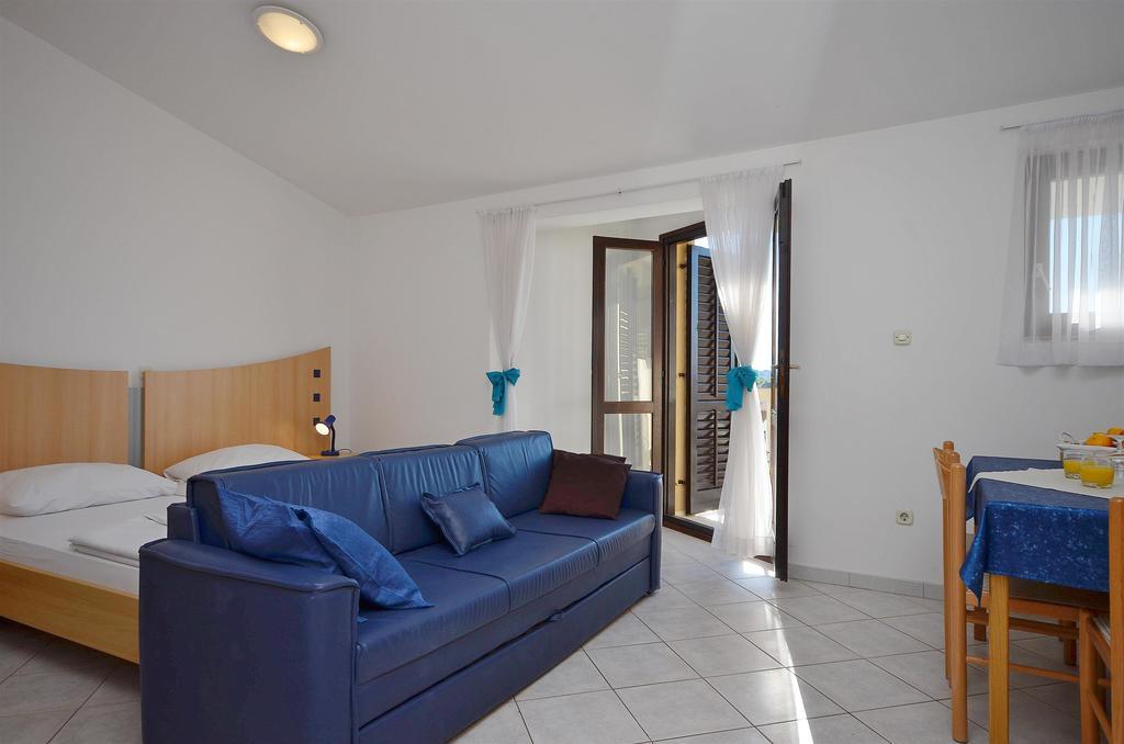 Apartments Mira Tribalj Dış mekan fotoğraf