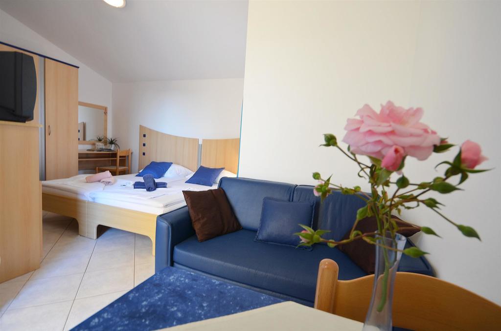 Apartments Mira Tribalj Dış mekan fotoğraf