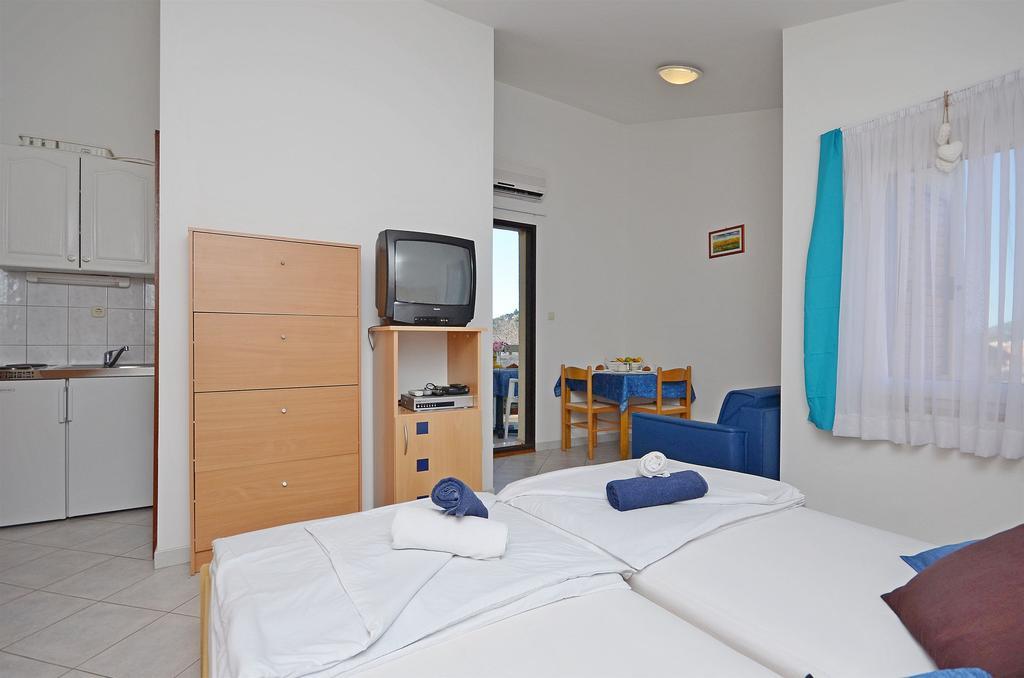Apartments Mira Tribalj Dış mekan fotoğraf