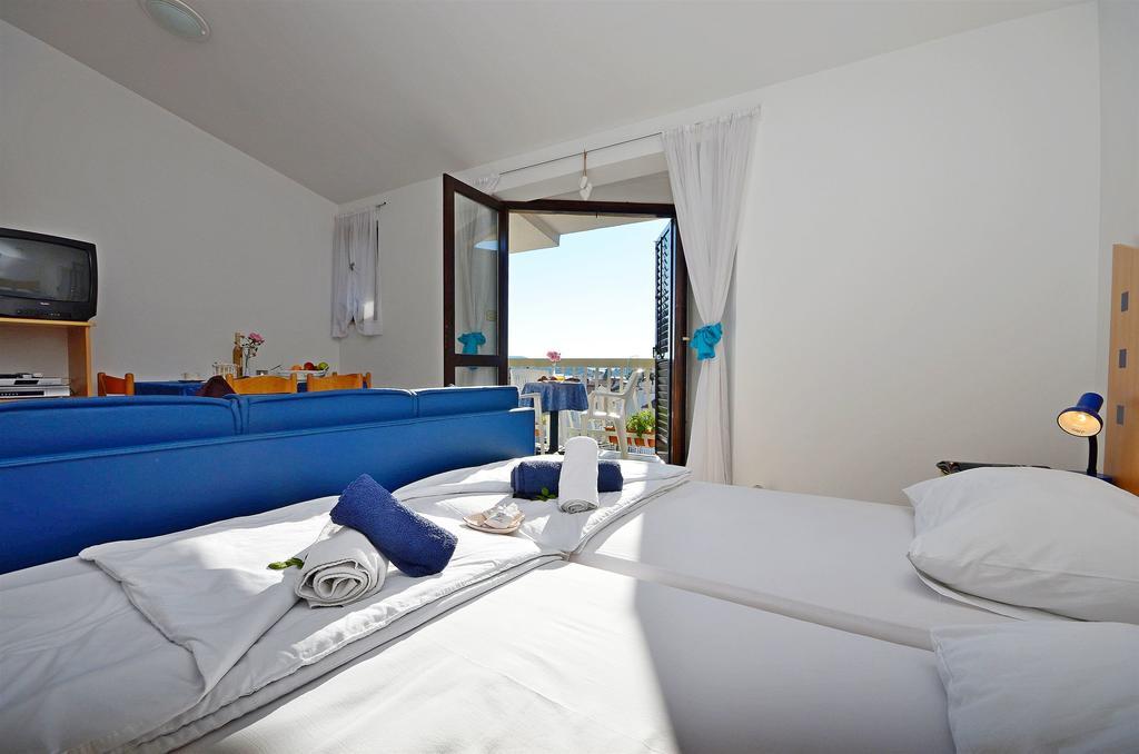 Apartments Mira Tribalj Dış mekan fotoğraf