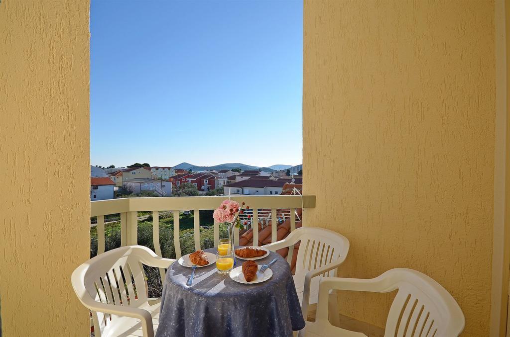Apartments Mira Tribalj Dış mekan fotoğraf